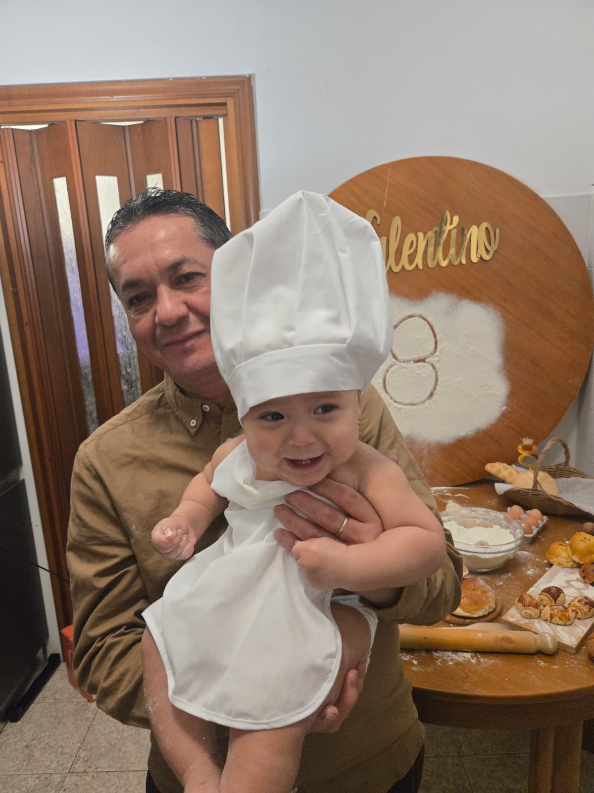 El panadero con el pan